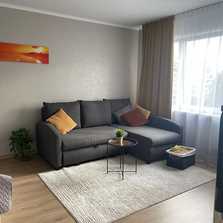 Cozy Apartment Close To Riga Airport Exteriör bild